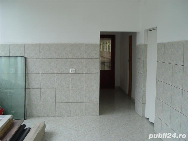 Spațiu comercial, de 450 mp, în Teremia Mare