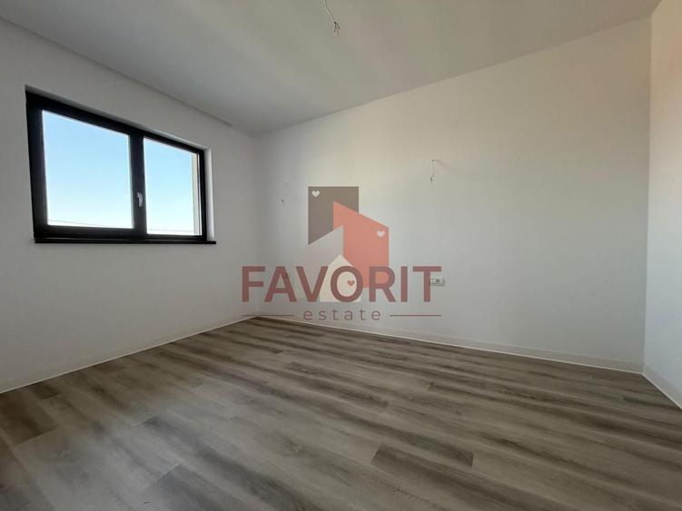 Duplex cu 5 camere cu Canalizare în Becicherecu Mic