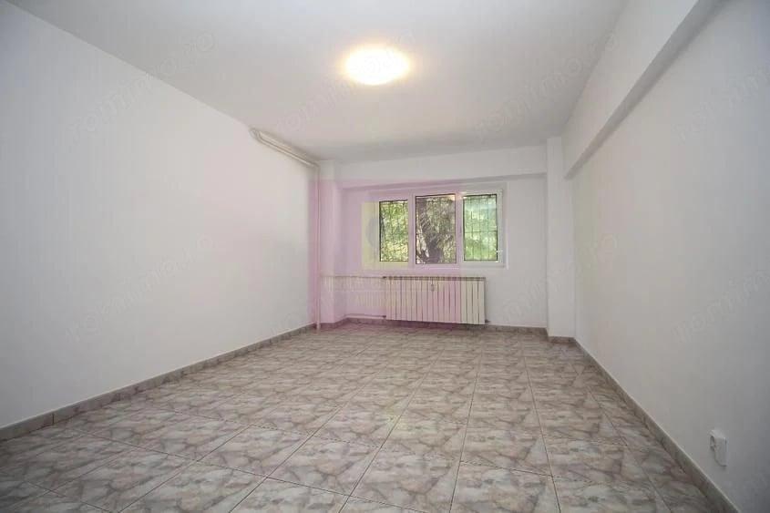 Apartament cu 3 camere de vanzare Decebal adiacent - 2