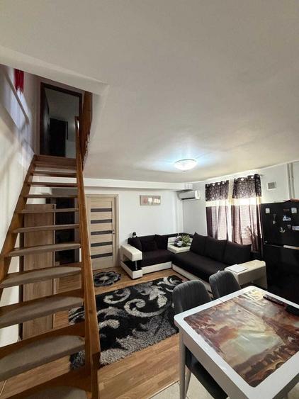 Apartament cu 4 camere decomandat în Exterior Vest