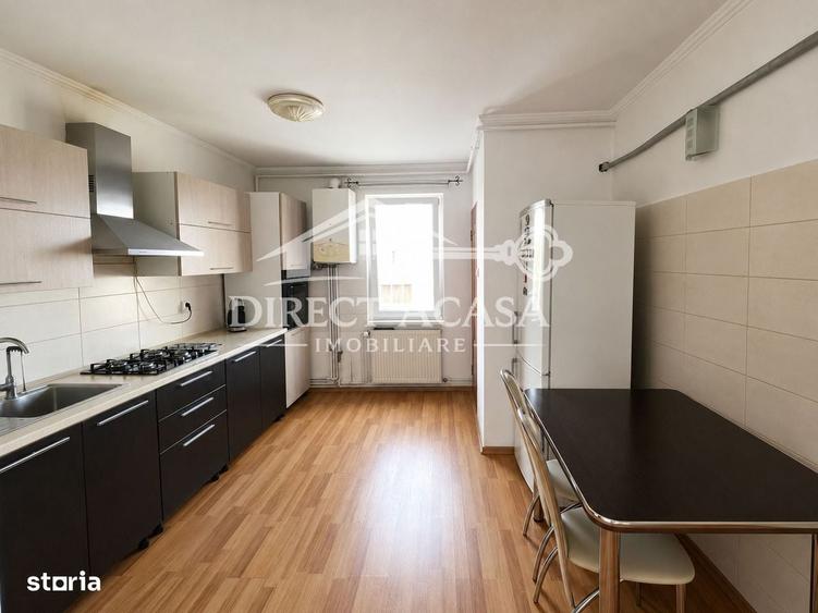 Apartament cu 3 camere în Unirii