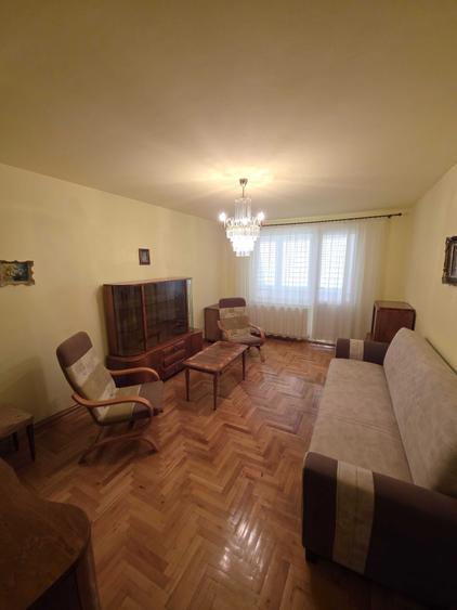 Apartament cu 2 camere decomandat în Drumul Carului