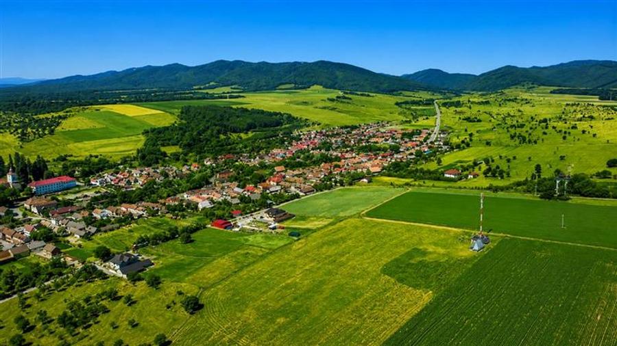 Teren Construcții intravilan de 1100 mp, în Măieruș