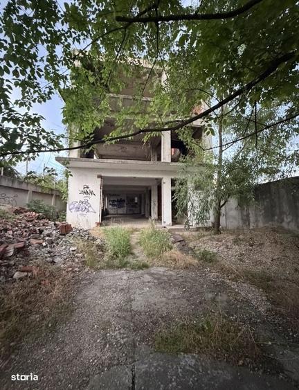 Apartament cu 4 camere în Fundeni