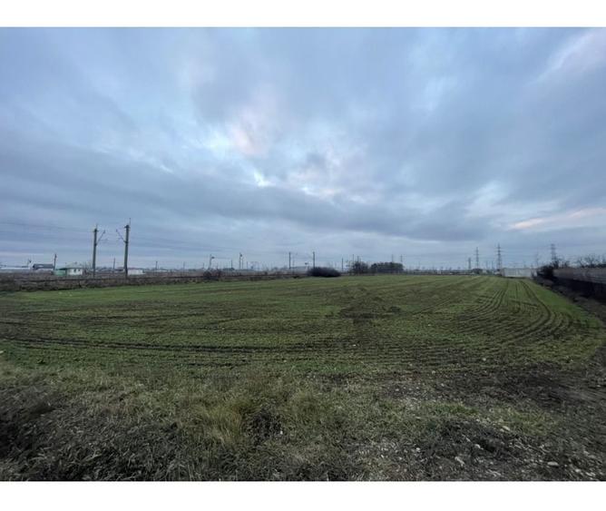 Teren Construcții intravilan de 2071 mp, în Nord