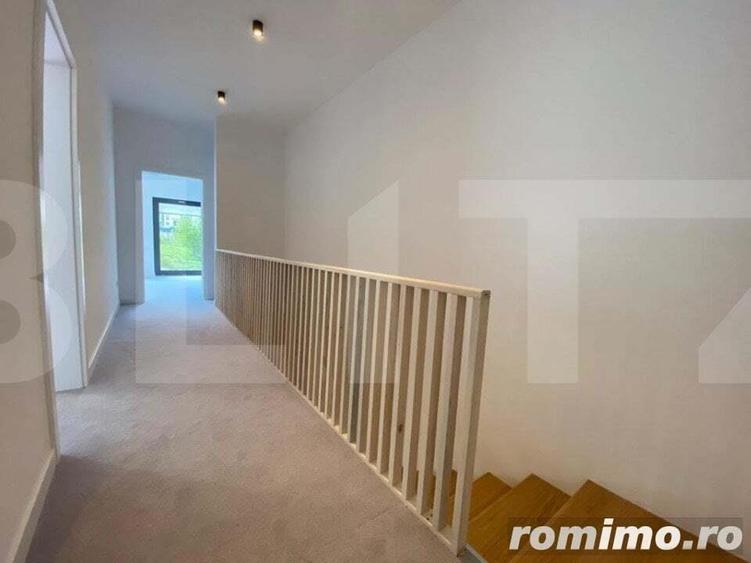 Casă cu 5 camere cu Teren 298 Mp în Borhanci