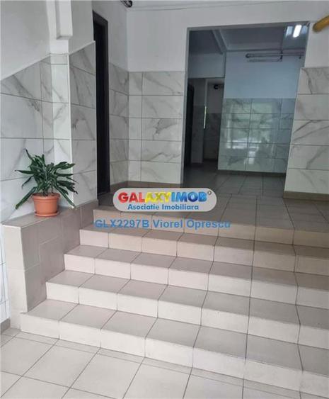 Apartament cu 3 camere semidecomandat în Titan