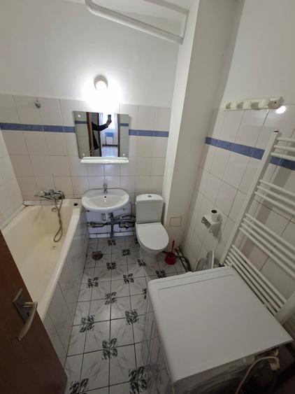 Apartament cu 2 camere decomandat în Bd. Independenței