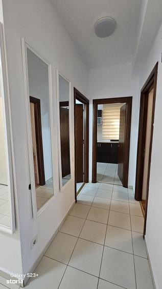 Apartament cu 2 camere decomandat în Candiano Popescu