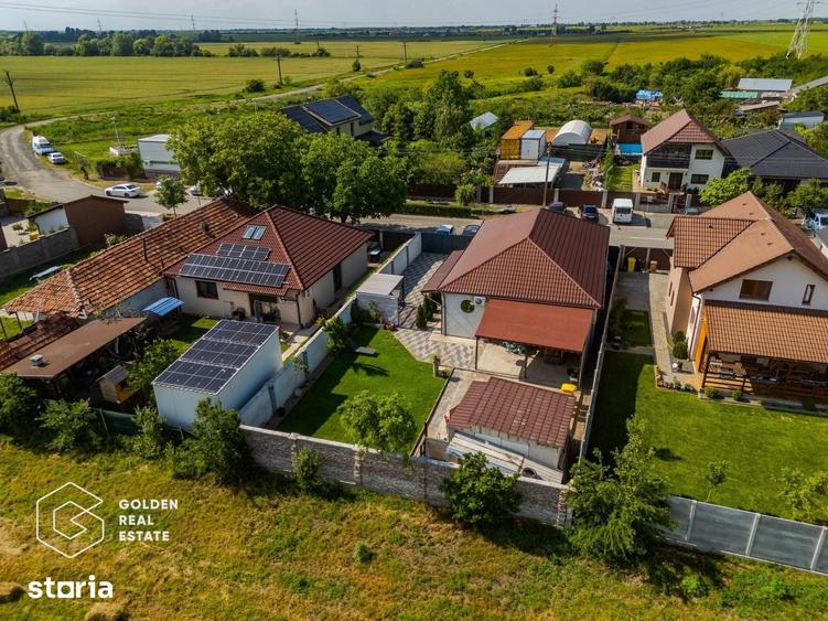 Casă cu 4 camere cu Teren 492 Mp în Central