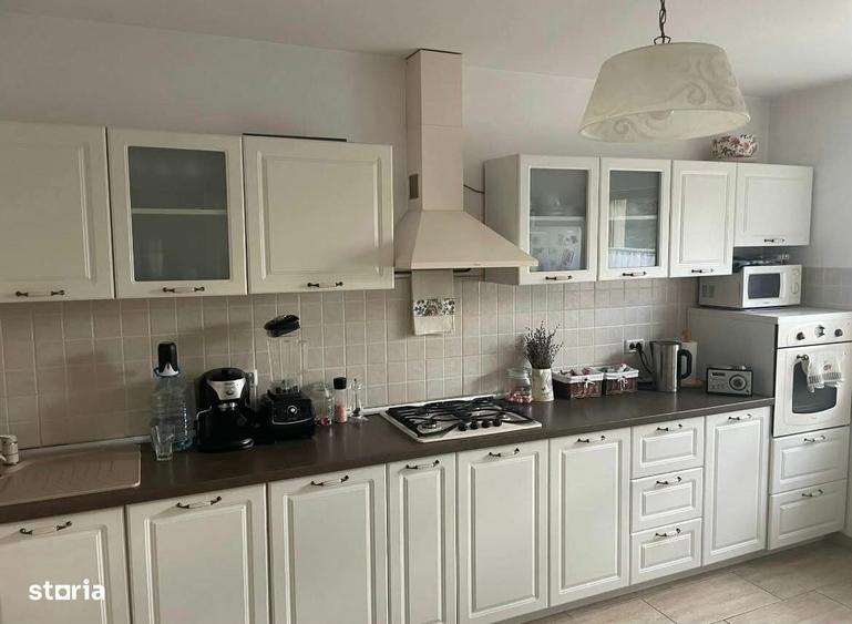Apartament cu 4 camere în Moșnița Nouă