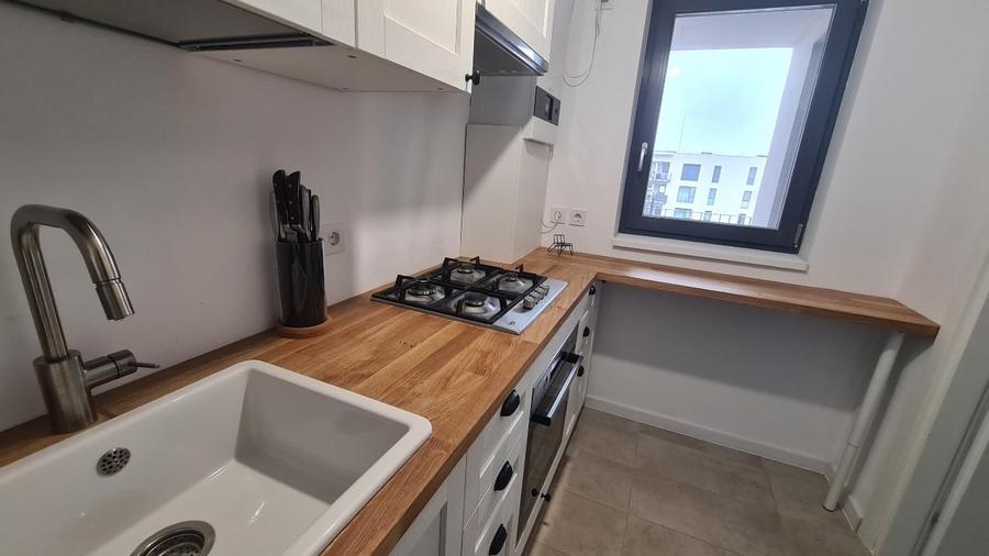 Apartament cu 2 camere semidecomandat, mobilat în Pantelimon