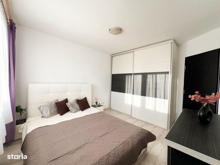 Apartament cu 4 camere semidecomandat în Florești