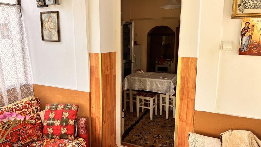 Casă individuală cu 2 camere cu Teren 272 Mp în Central