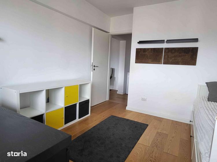 Apartament cu 3 camere decomandat, mobilat în Exterior Vest