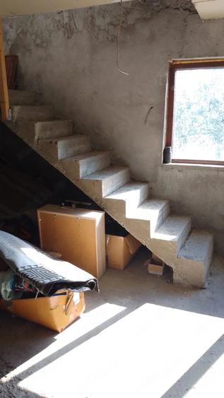 Casă cu 3 camere cu Teren 1200 Mp în Dudeștii Noi