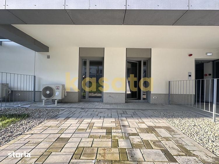 Apartament cu 3 camere în Tei