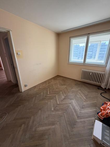 Apartament cu 2 camere semidecomandat în Lujerului
