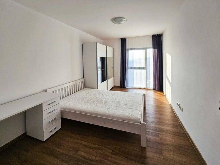 Apartament cu 3 camere, mobilat în Zorilor