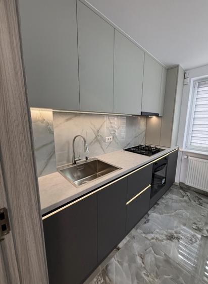 Apartament cu 2 camere decomandat, mobilat în Siret