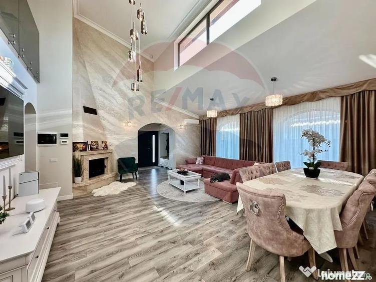 Casă cu 7 camere cu Teren 960 Mp în Vânători