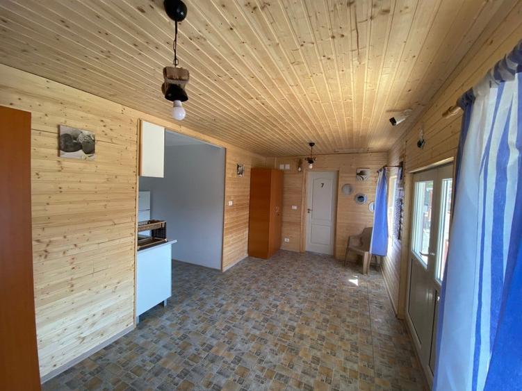 Casă cu 7 camere cu Teren 1790 Mp în Vadu