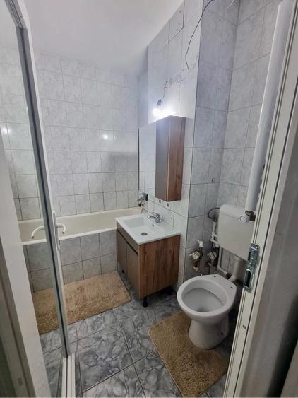 Apartament cu 2 camere decomandat în Berceni