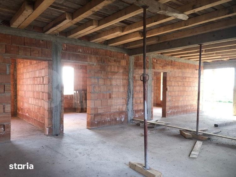 Casă cu 4 camere cu Teren 600 Mp în Botiz