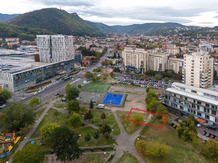 Teren Construcții intravilan de 420 mp, în Centrul Civic