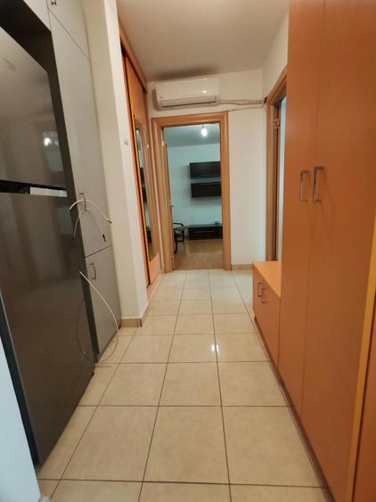 Apartament cu 2 camere decomandat în Lacul Tei
