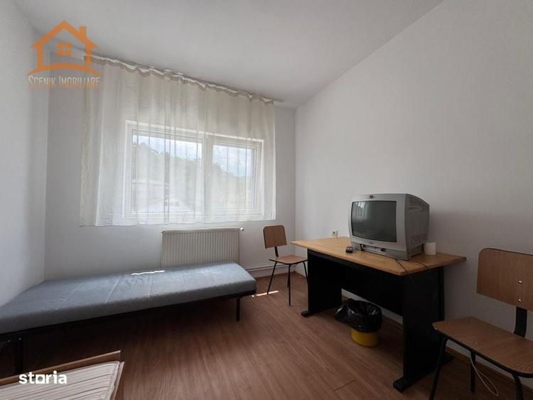 Spațiu comercial, de 450 mp, în Carierei