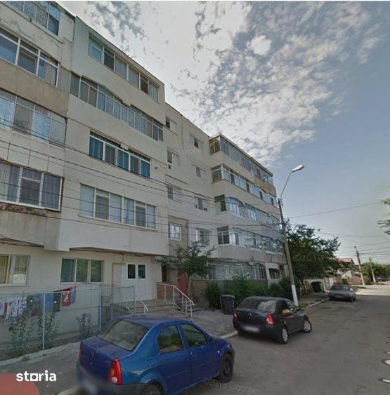Apartament cu 2 camere decomandat în Periferie
