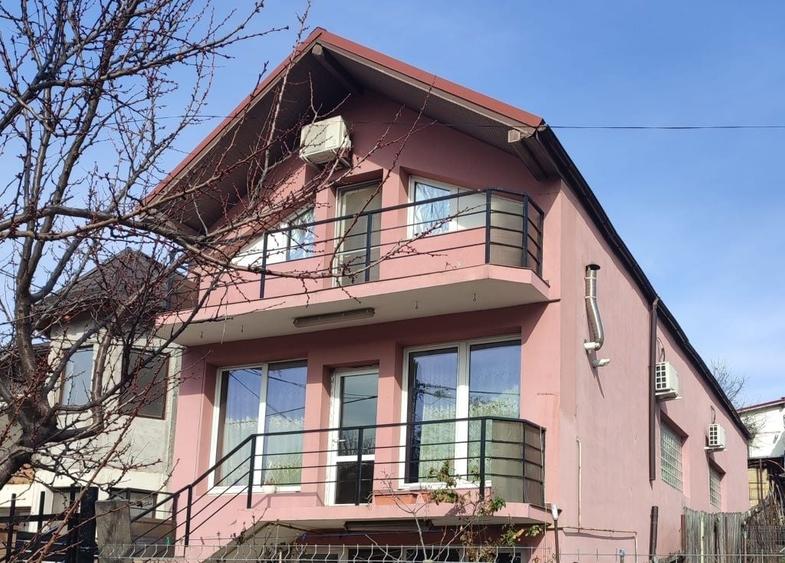 Casă cu 4 camere în Gârlești