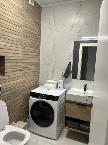 Apartament cu 2 camere decomandat în Sud
