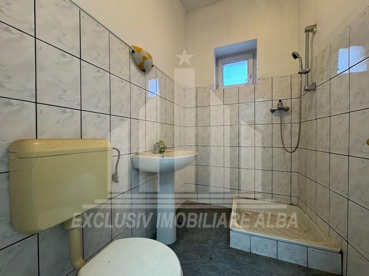 Casă individuală cu 6 camere cu Canalizare în Maier
