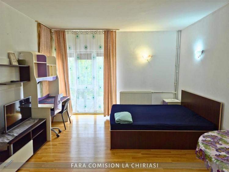 Apartament cu 2 camere decomandat, mobilat în Ostroveni