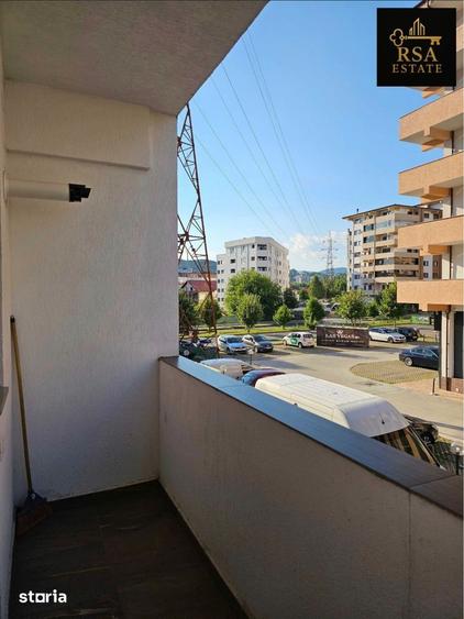 Apartament cu 2 camere decomandat, mobilat în Central
