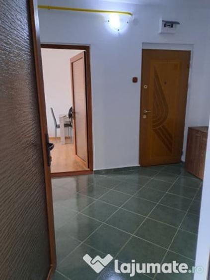 Apartament cu 2 camere decomandat în Siderurgiștilor