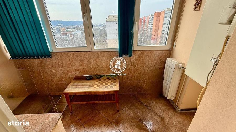 Apartament cu 3 camere decomandat în Alexandru cel Bun