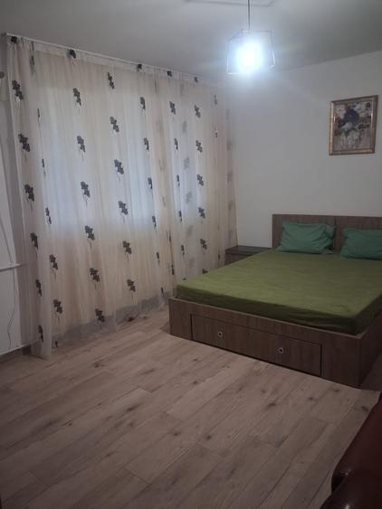 Garsonieră decomandată în Brâncoveanu