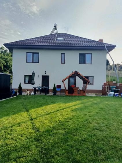 Casă cu Teren 2700 Mp în Bălțătești