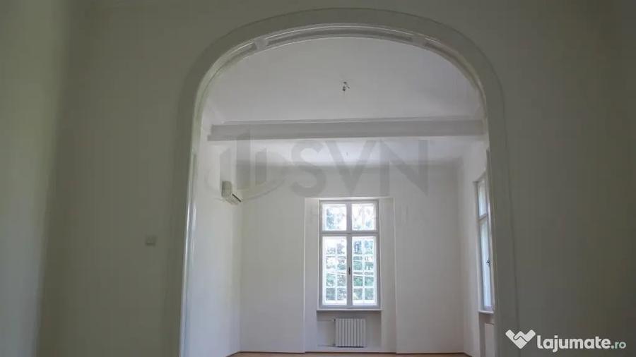 Casă cu 7 camere cu Teren 975 Mp în Kiseleff