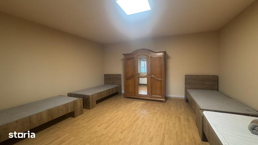 Casă cu 4 camere cu Teren 900 Mp în Micălaca