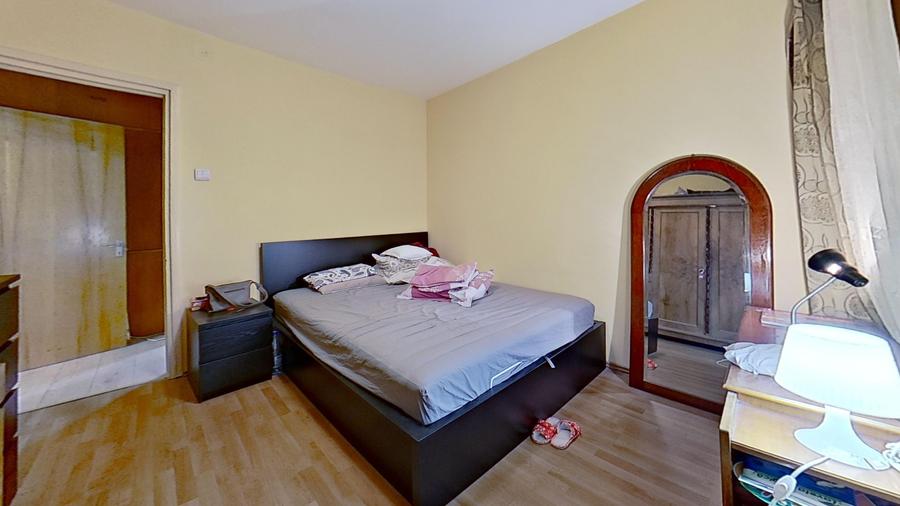 Apartament cu 3 camere în P-ța Dorobanți