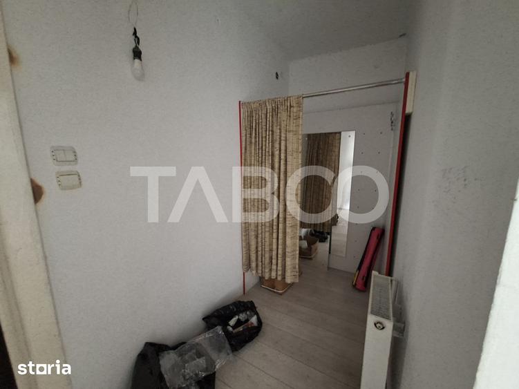 Spațiu comercial, de 72 mp, în Vasile Aaron