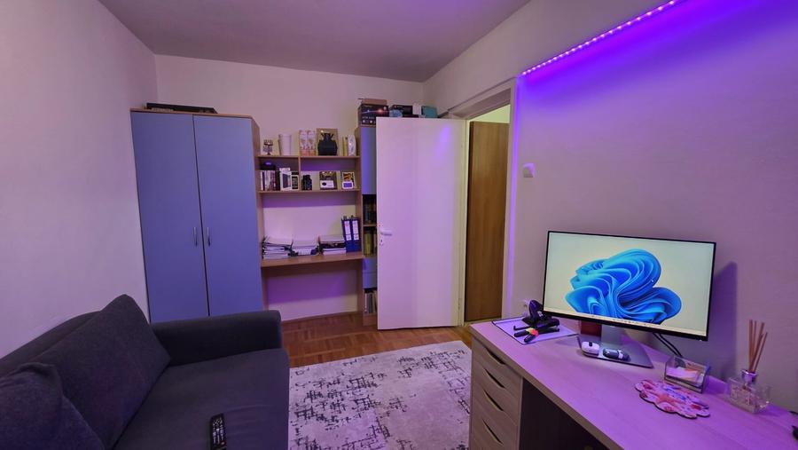 Apartament cu 3 camere decomandat, mobilat în Girocului