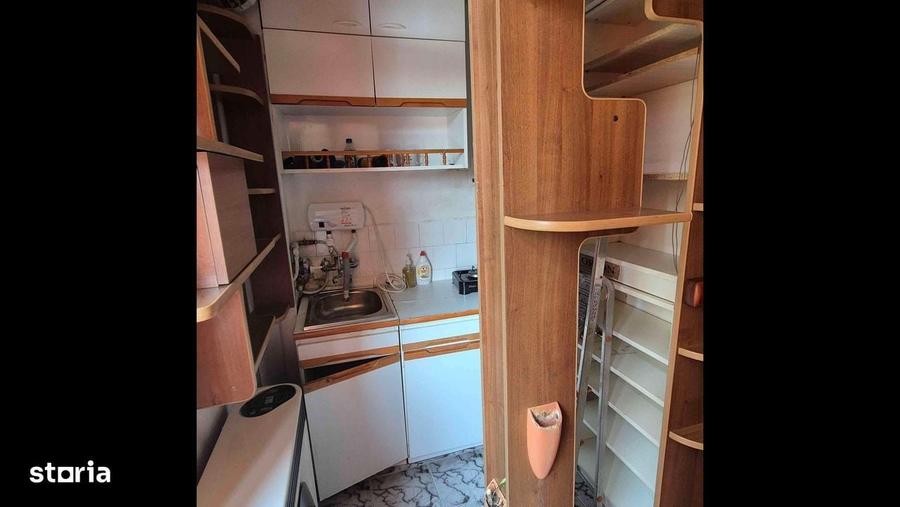 Garsonieră decomandată în Astra