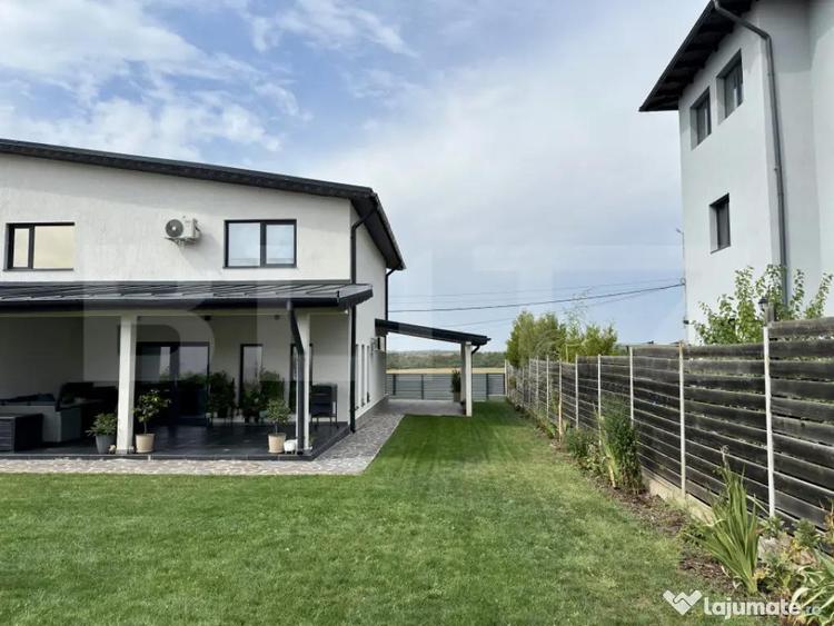Casă cu 4 camere cu Teren 488 Mp în Bucov