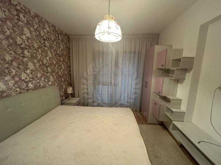 Apartament cu 3 camere decomandat, mobilat în Albert
