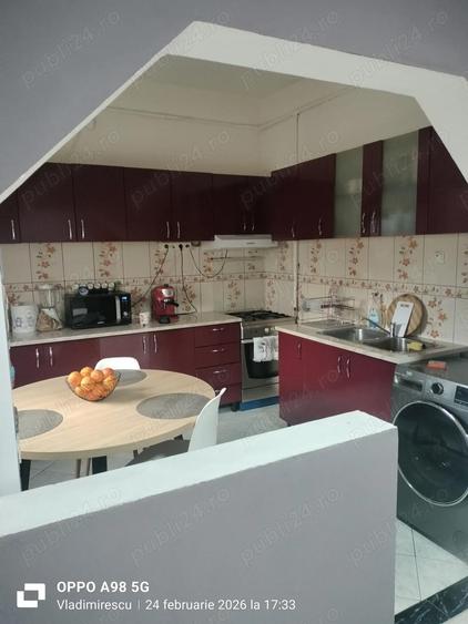 Apartament cu 3 camere decomandat în Vladimirescu